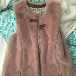 girl's zara furry vest